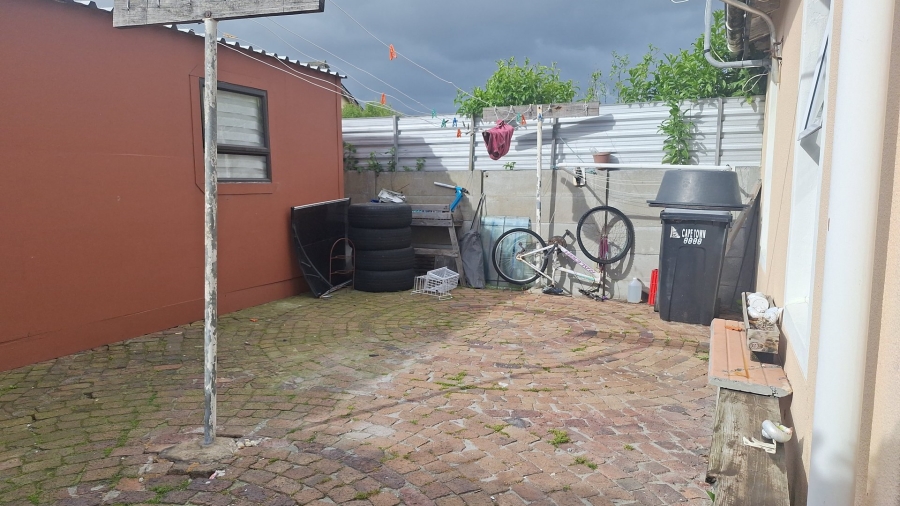 2 Bedroom Property for Sale in Retreat Western Cape